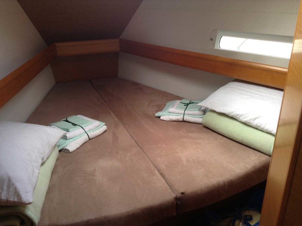 Photo #7 - Sun Odyssey 409 (Corinne) in Corfù - 24646
