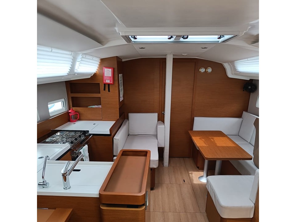 Photo #13 - Sun Odyssey 410 (Nerea) in Loutraki - 21164