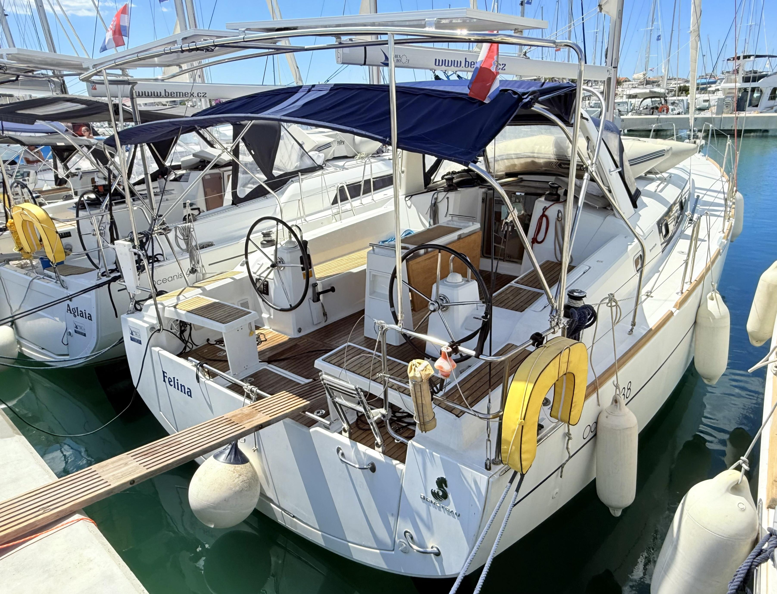 Photo #10 - Oceanis 38 (Felina) in Sukosan - 24315