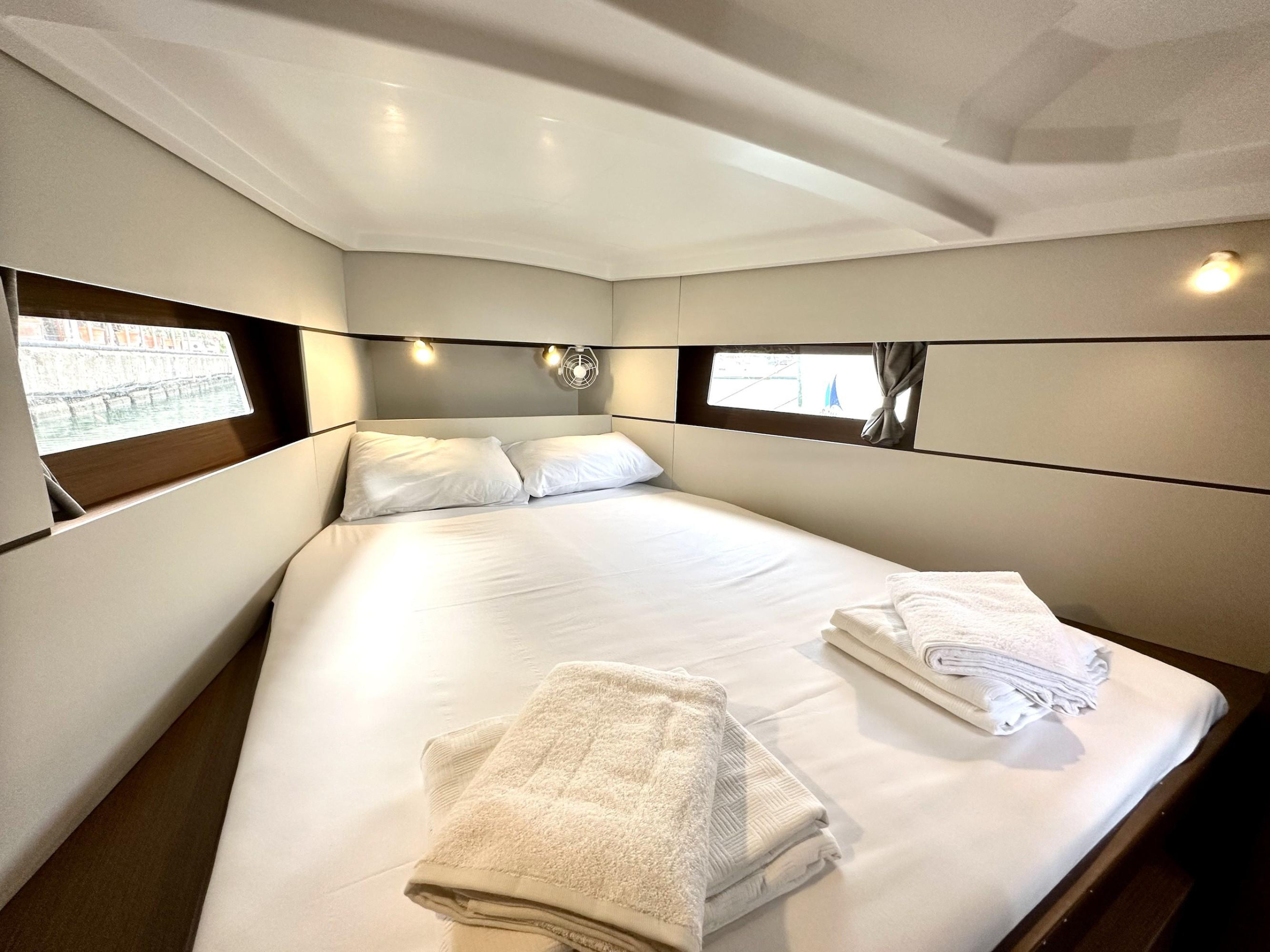 Photo #9 - Oceanis 38.1 (Sail Lyra) in Orhaniye - 17938