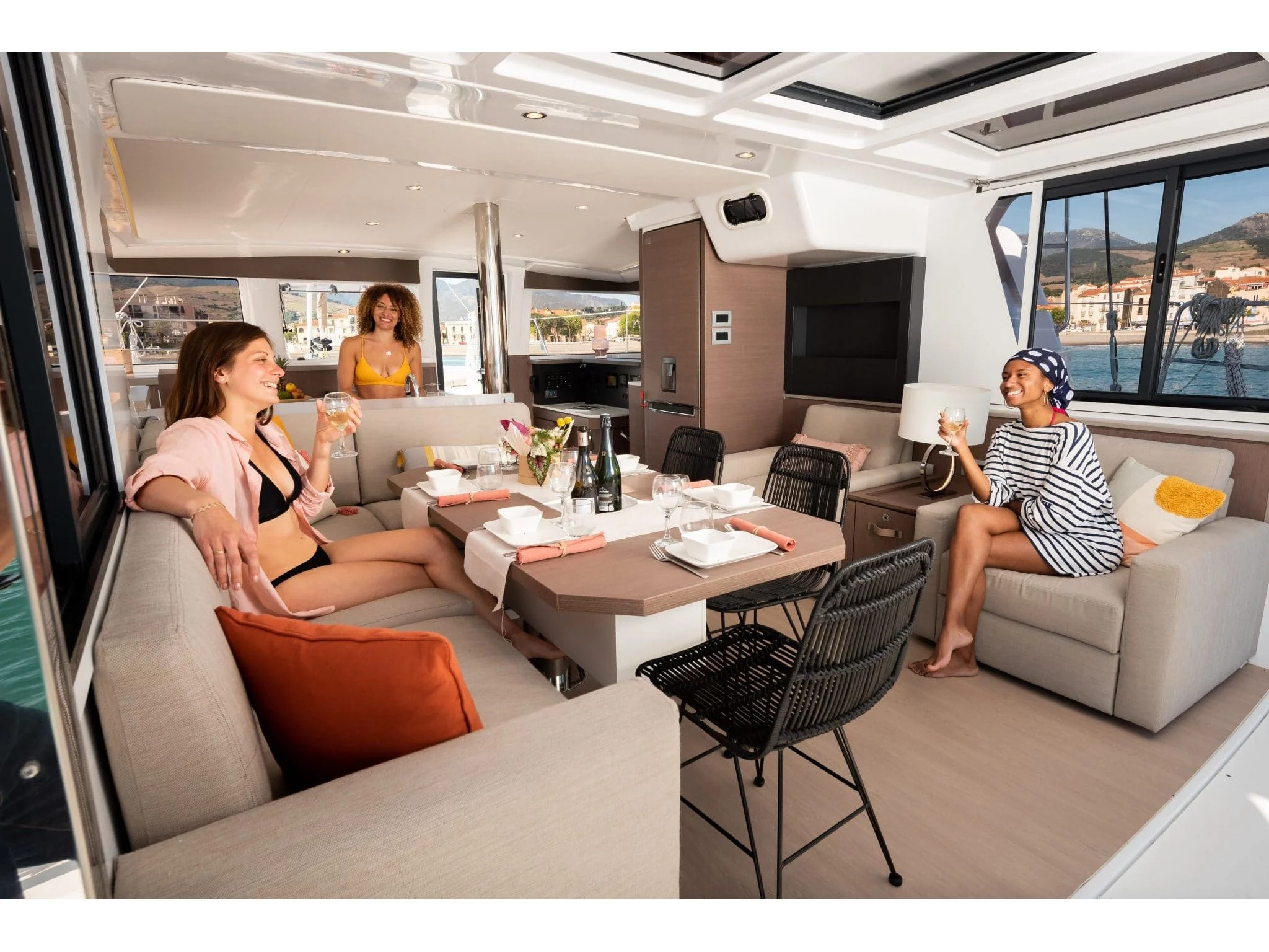 Bali 4.2 (Sail Spazio) Interior image - 2