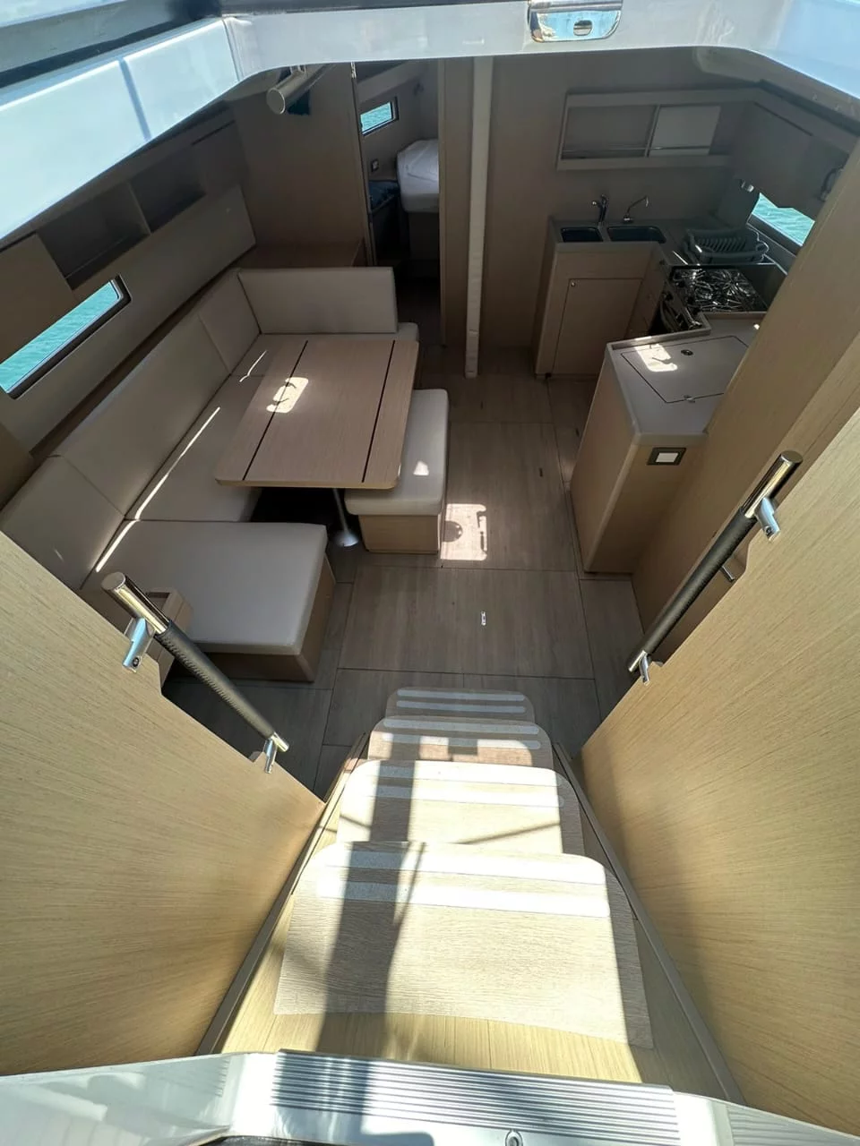 Oceanis 40.1 (MONTEREY)  - 5