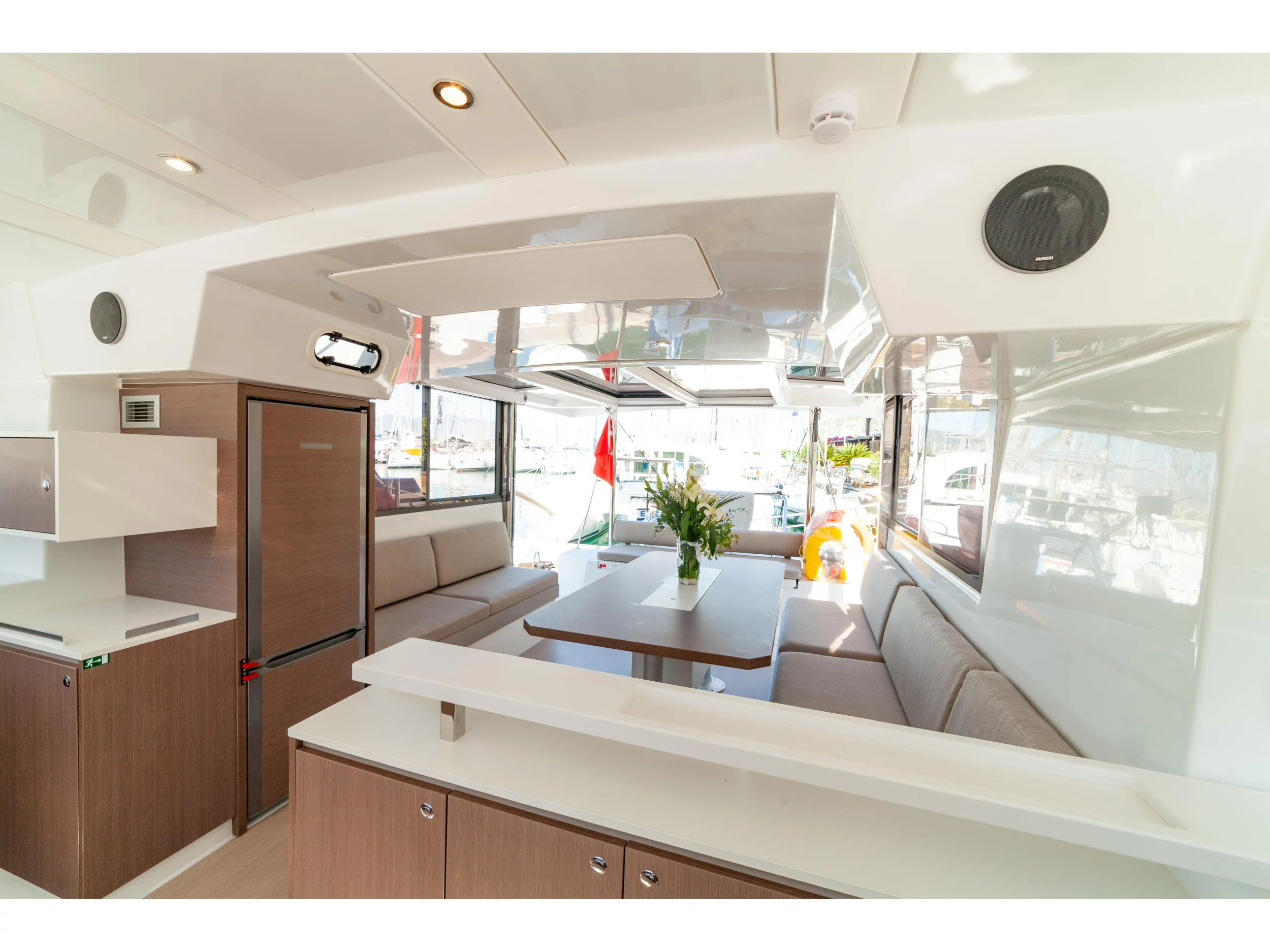 Bali Catspace (Sail Solaris) Interior image - 9
