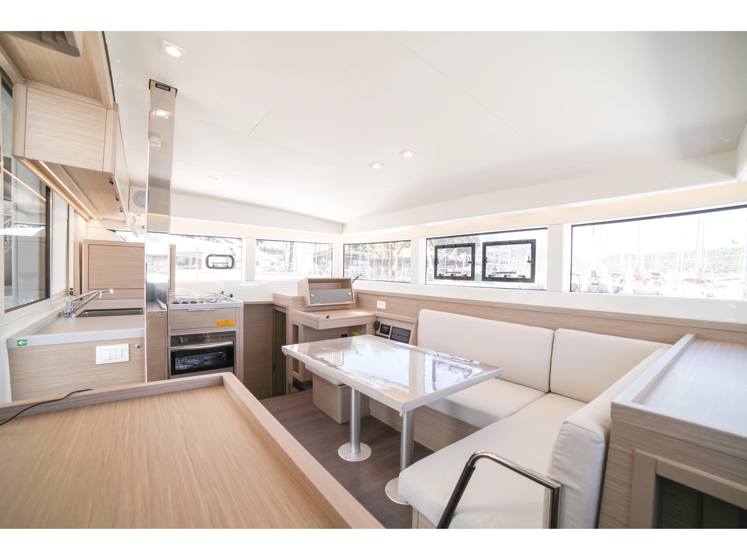 Lagoon 40 (Sail Sagitta) Interior image - 3