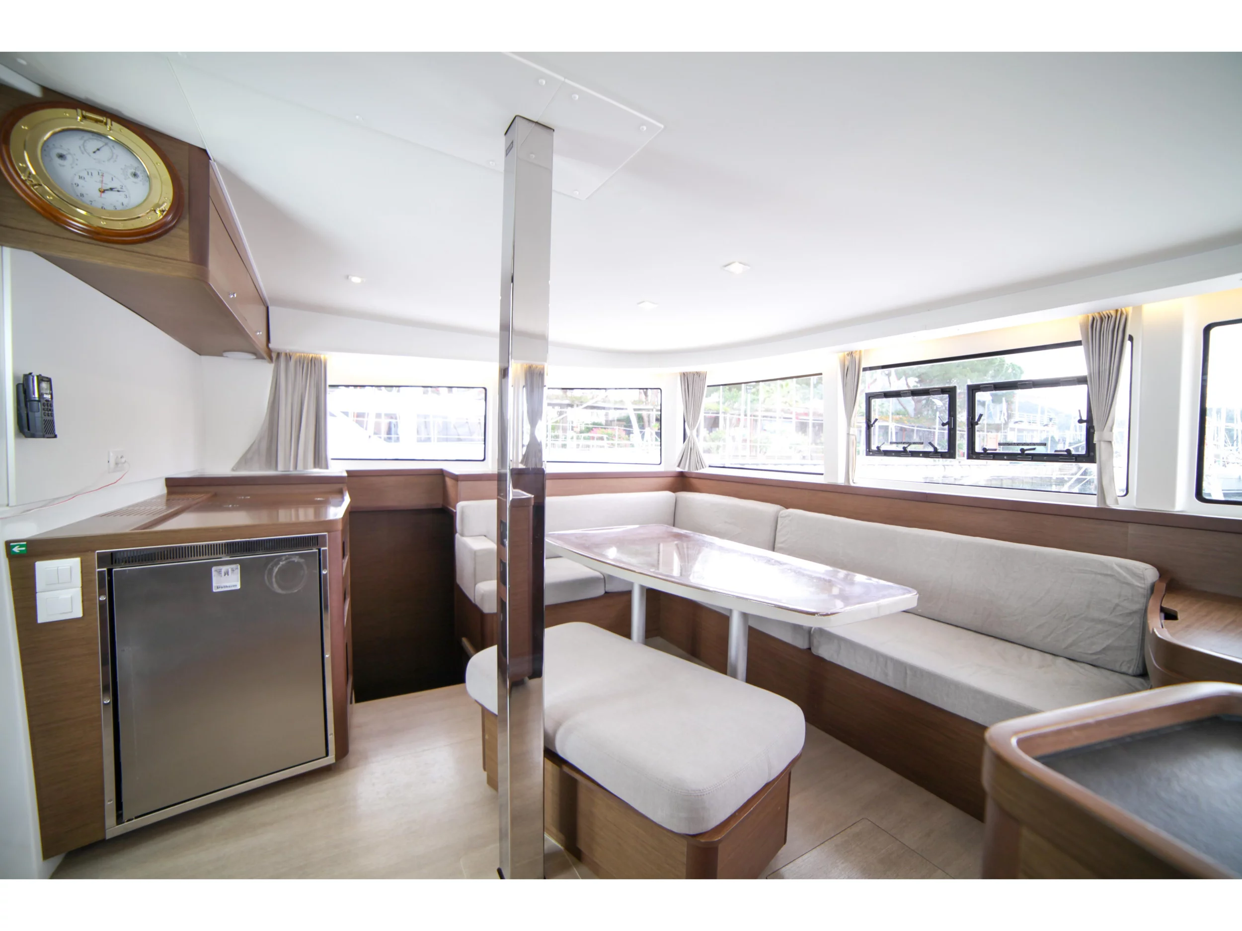 Lagoon 42 (Sail Adasu) Interior image - 8