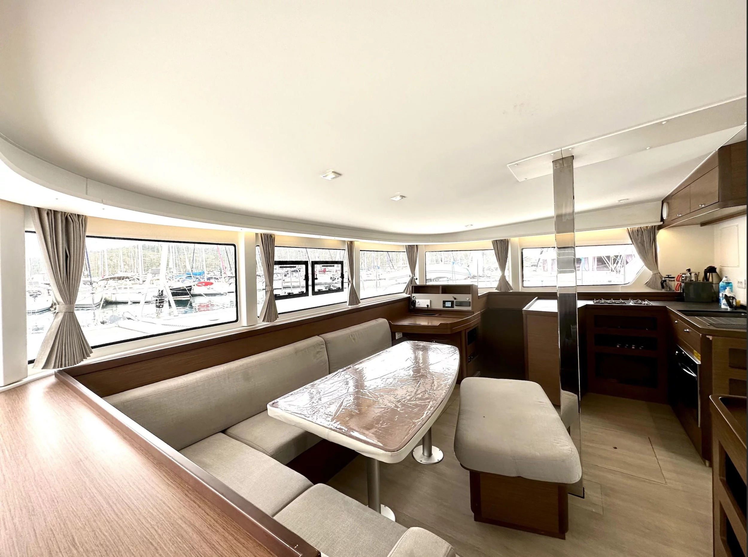 Lagoon 42 (Sail Arcturus)  - 16