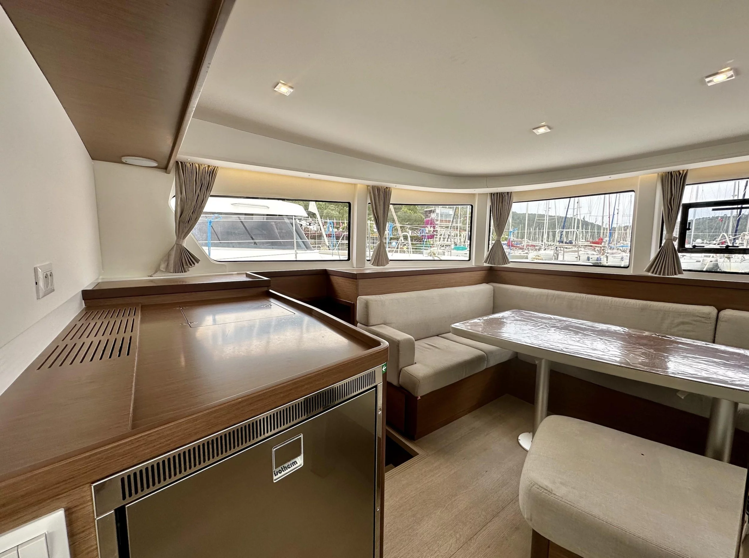Lagoon 42 (Sail Arcturus)  - 22