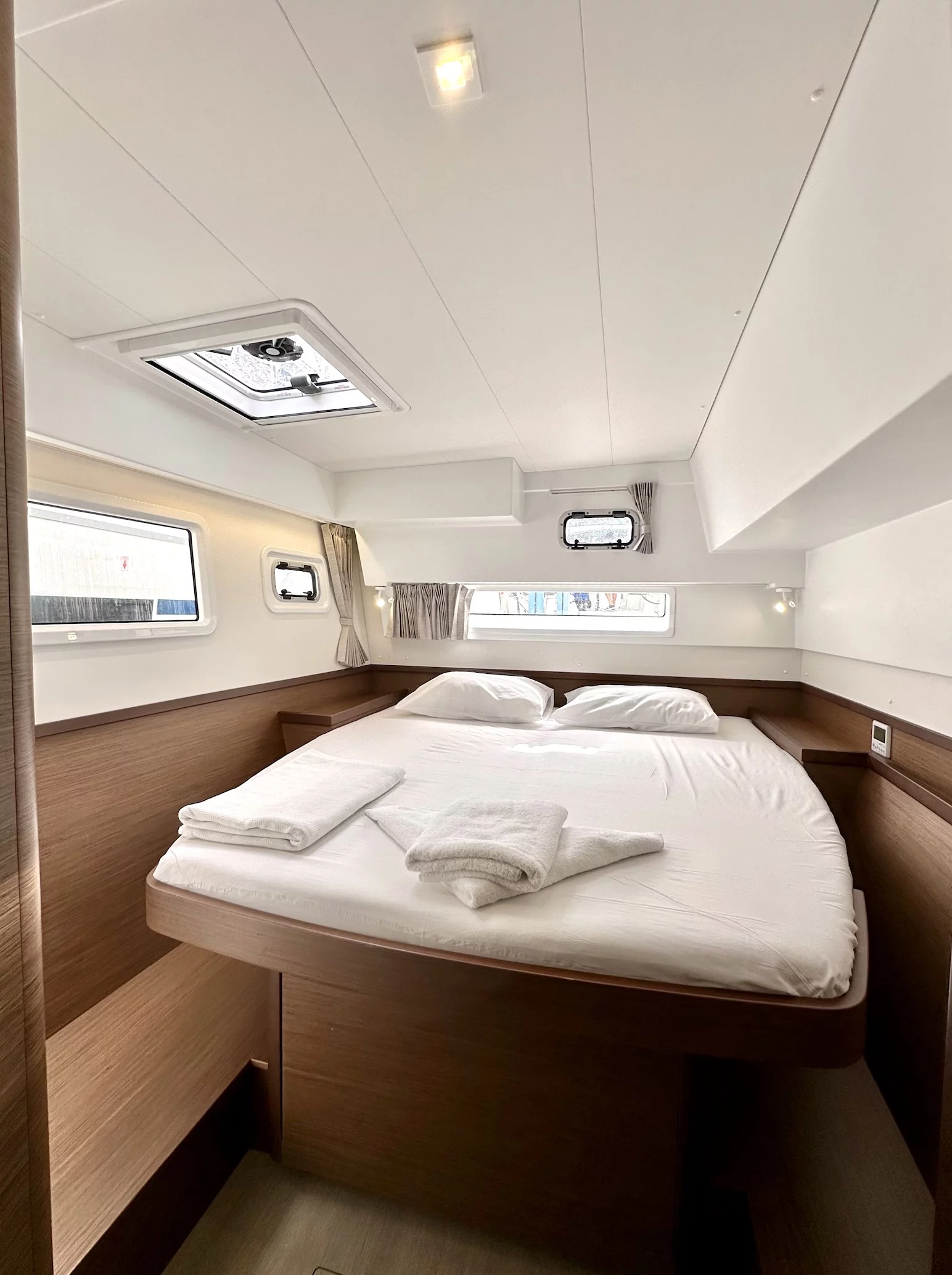 Lagoon 42 (Sail Arcturus)  - 1
