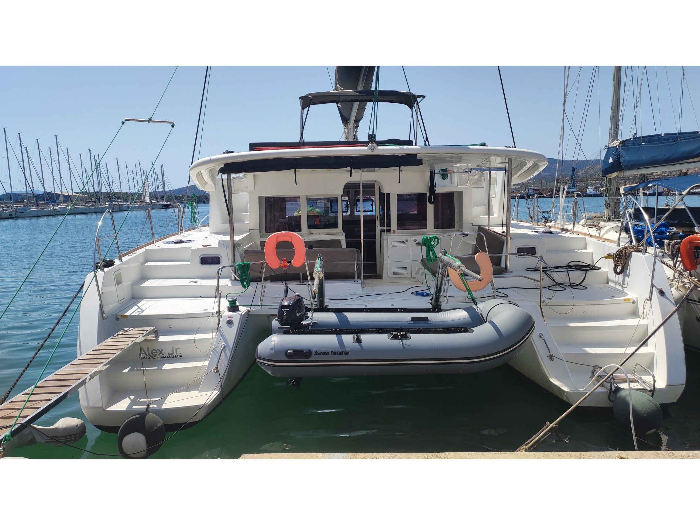 Photo #1 - Lagoon 450 Flybridge (Alex Jr.) in Volos - 24067