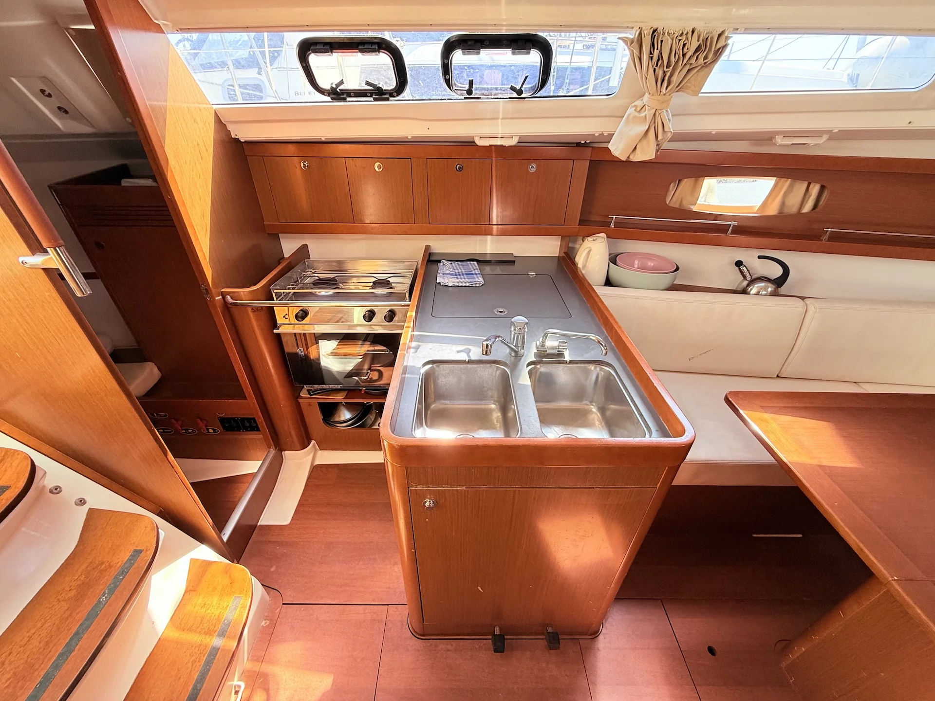 Oceanis 31 (Bejby)  - 12