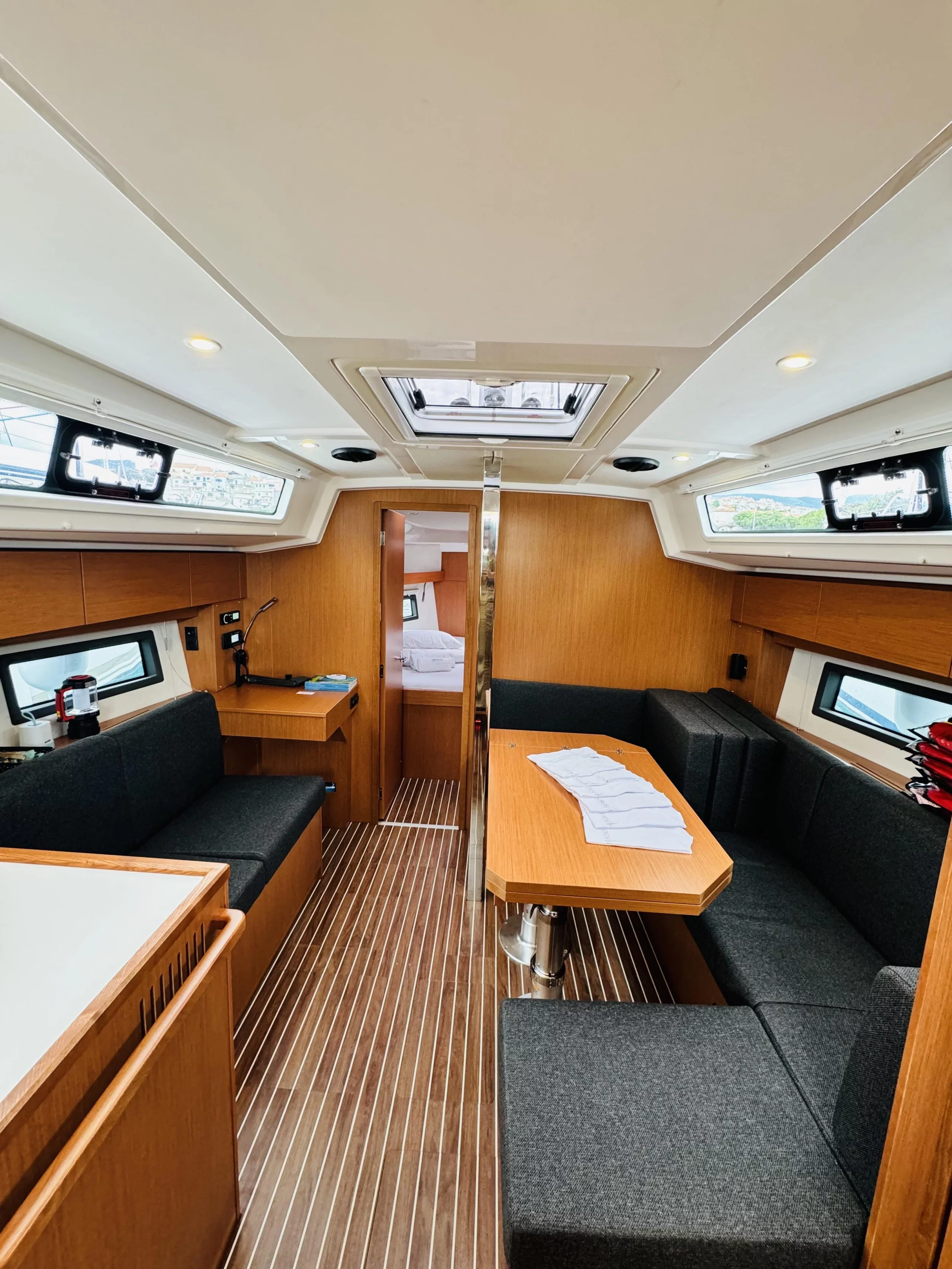 Bavaria C38 (Mila)  - 5