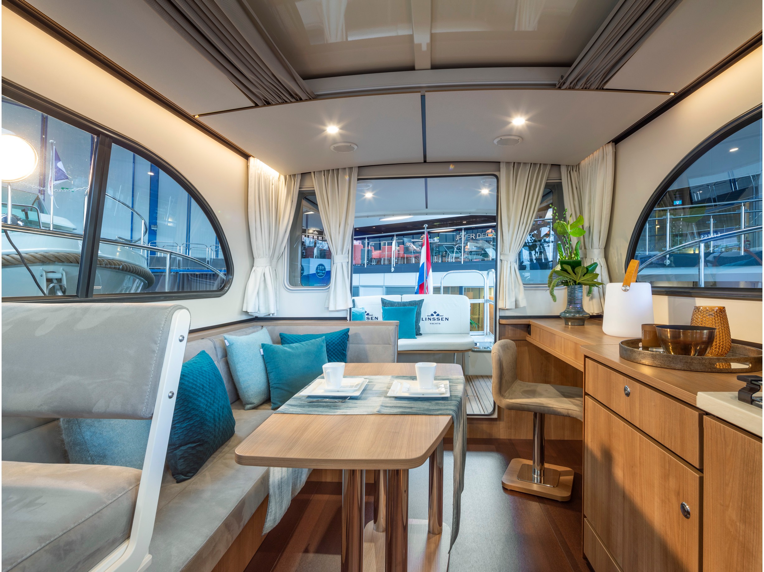 Photo #2 - Linssen Grand Sturdy 30.0 Sedan Intero (Amy) en Mirow - 63158