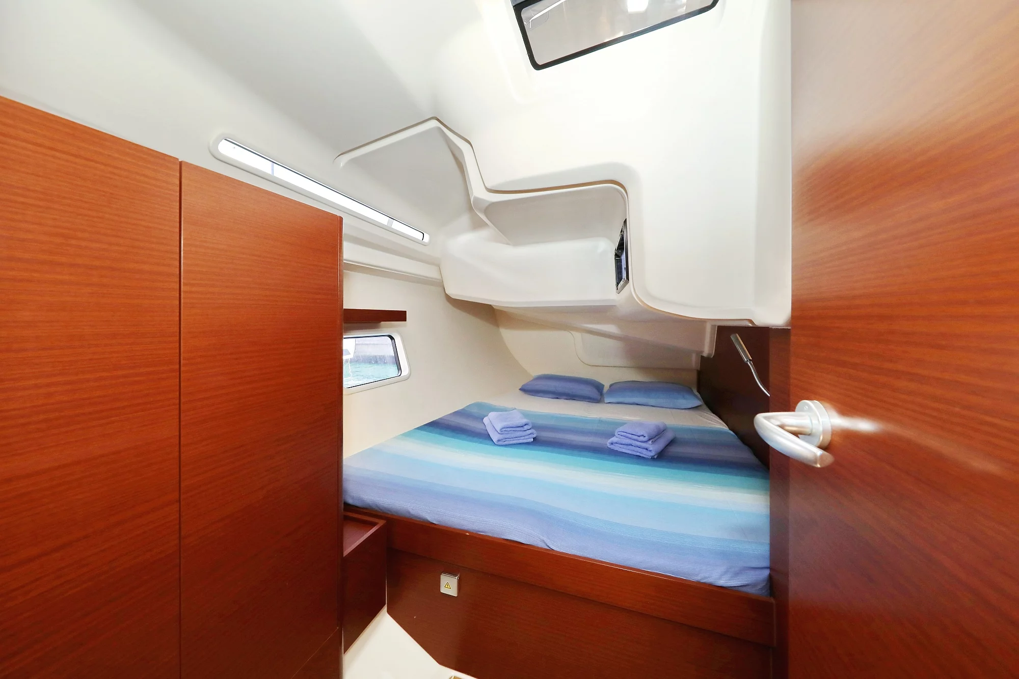 Hanse 418 (NIKE)  - 18