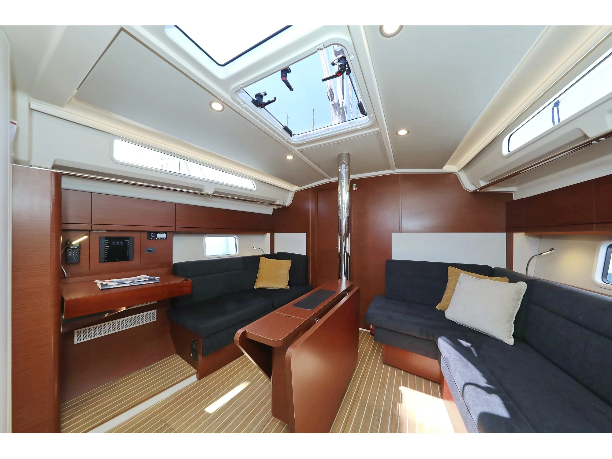 Hanse 418 (NIKE) Interior image - 17