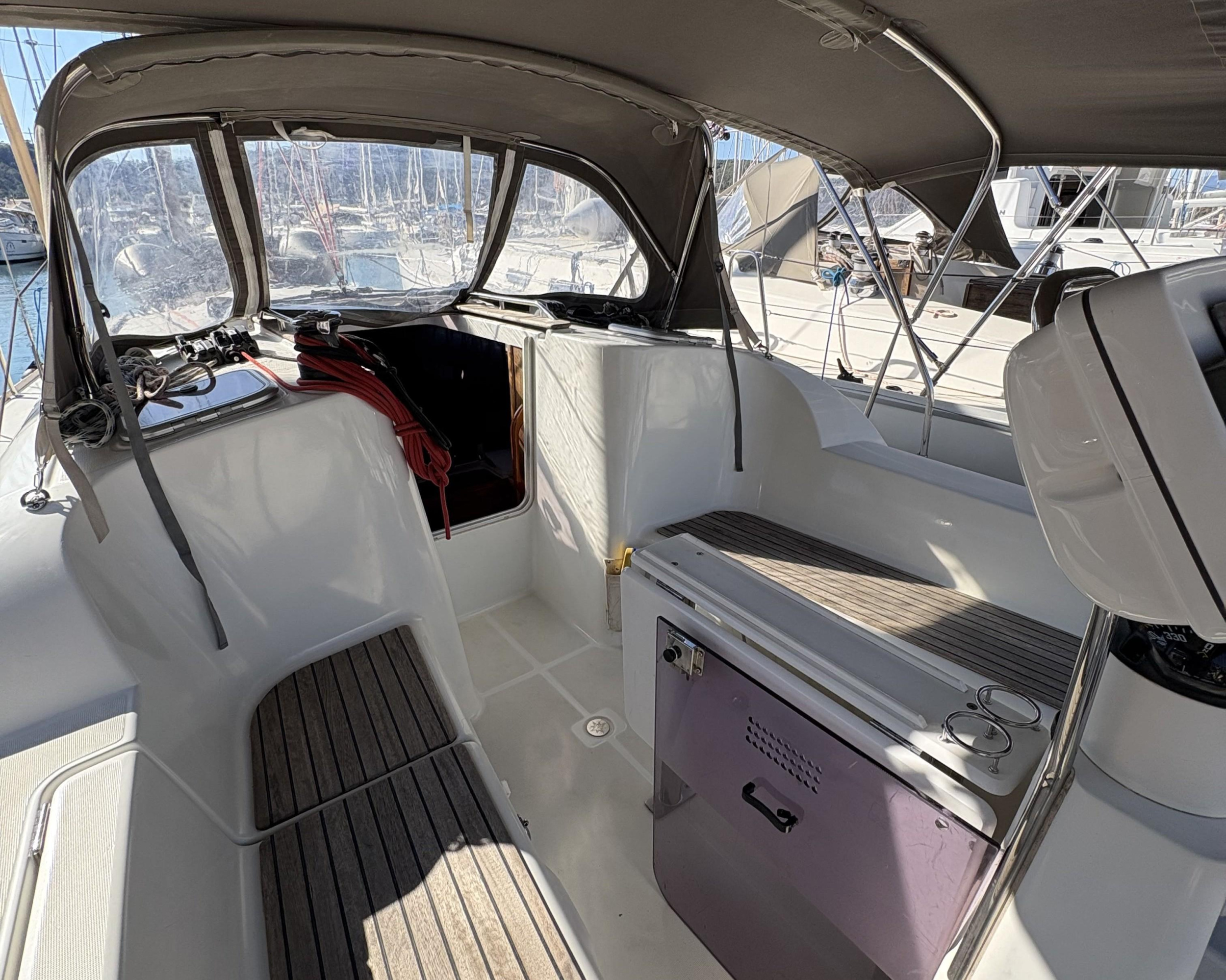 Photo #9 - Sun Odyssey 36i (Sail Mira) in Fethiye - 12131