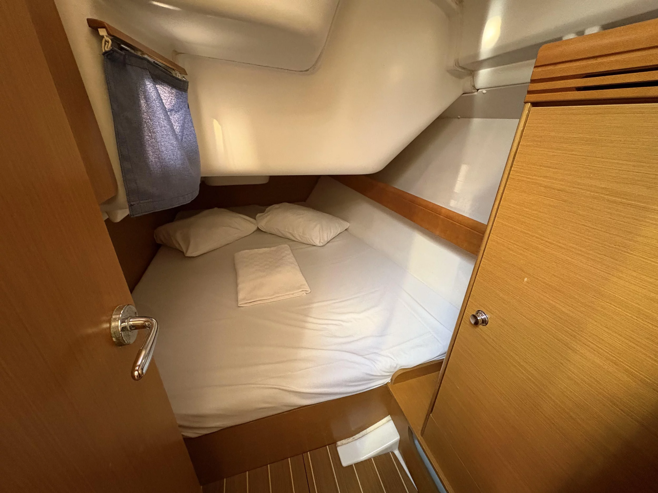 Sun Odyssey 36i (Sail Mira)  - 13