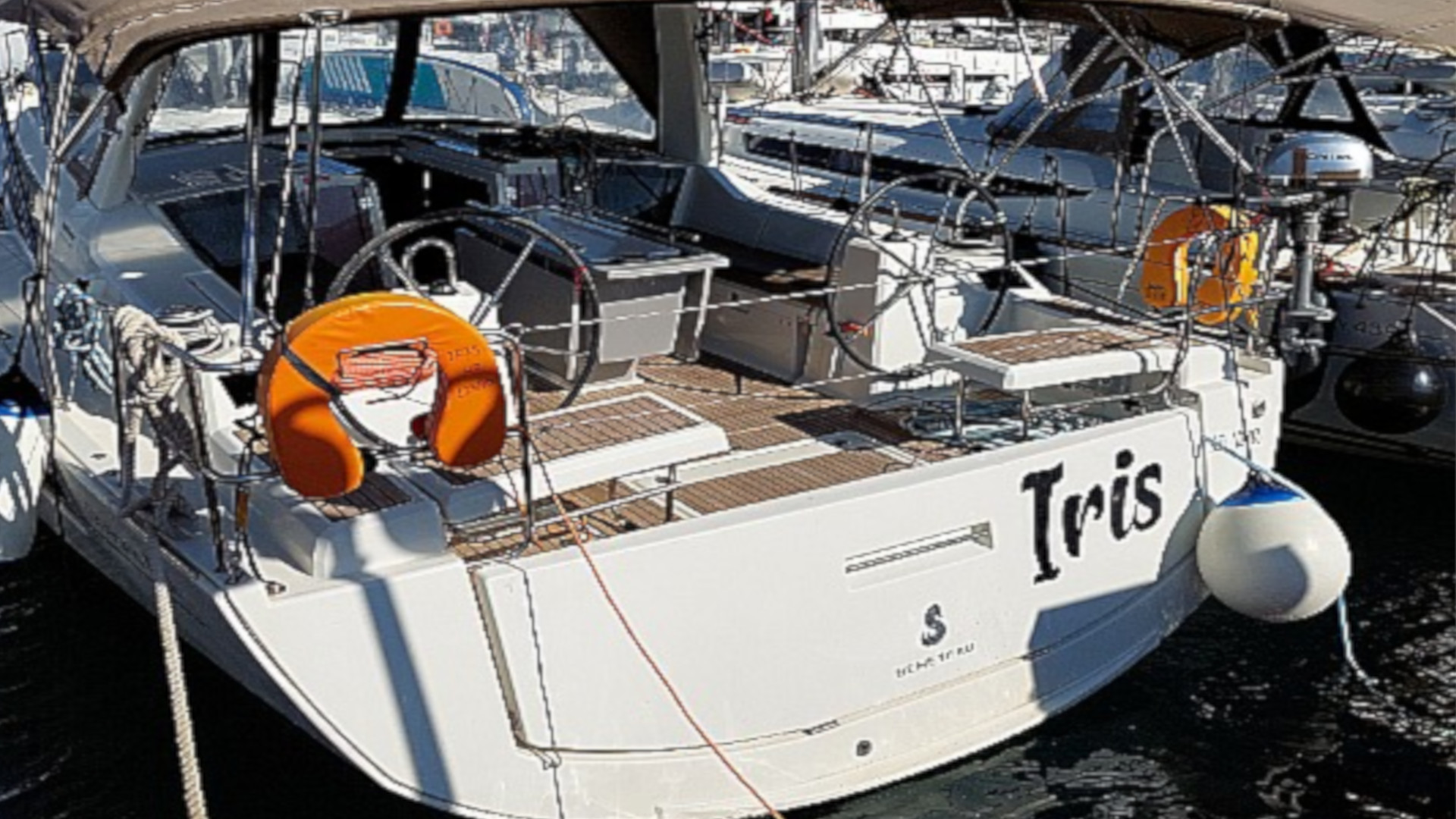 Photo #5 - Oceanis 41.1 (IRIS) en Atenas - 18575