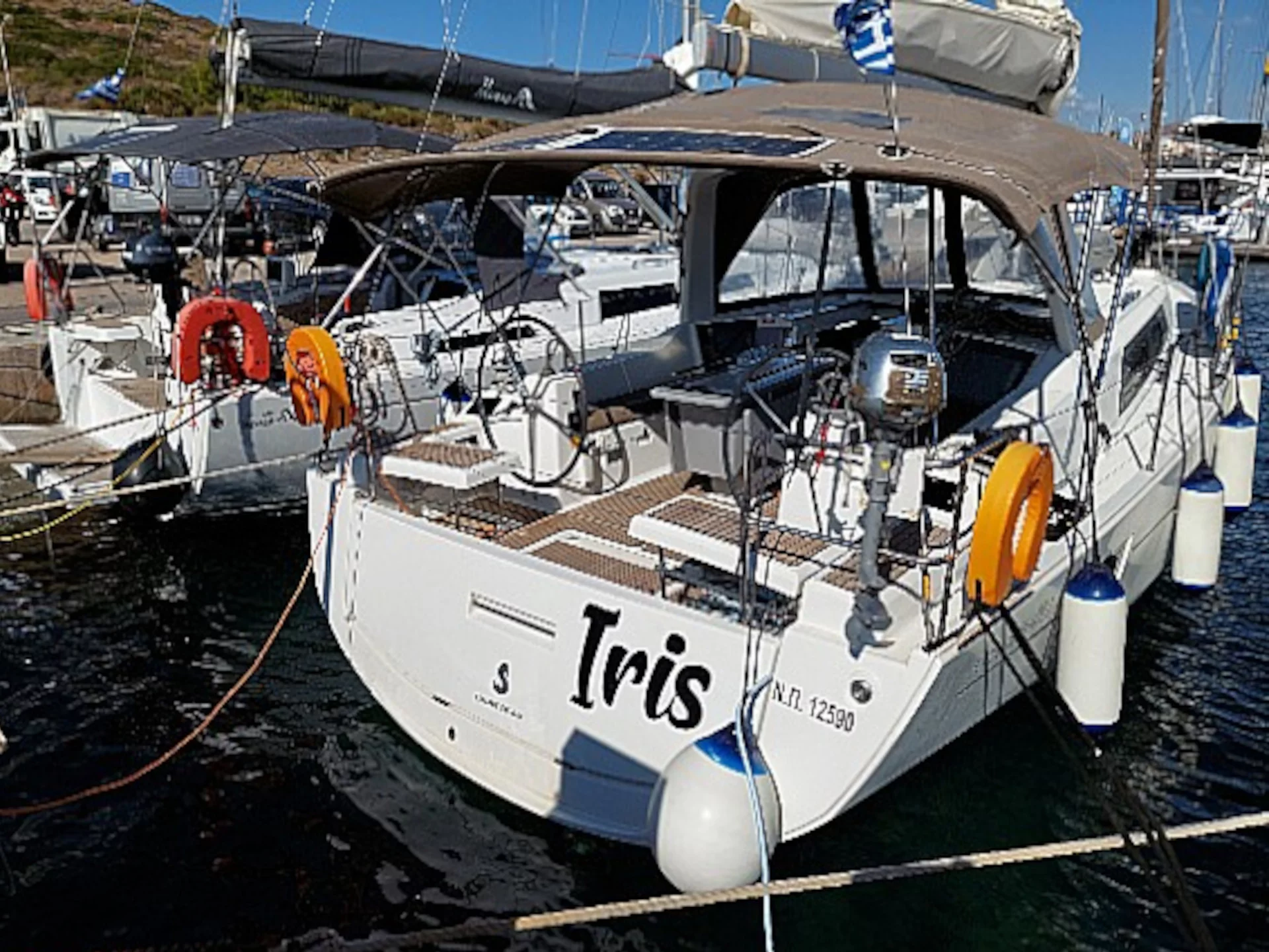 Oceanis 41.1 (IRIS) Main image - 0