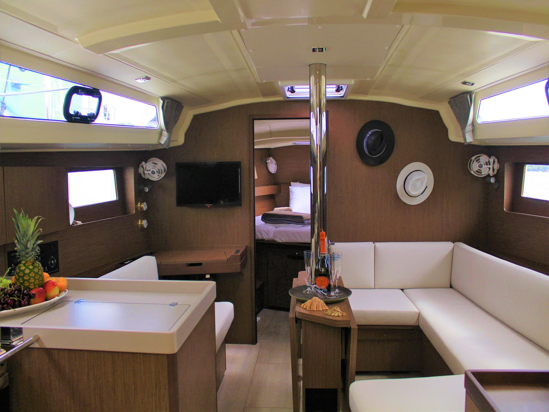 Oceanis 41.1 (Diamanti I) Interior image - 4