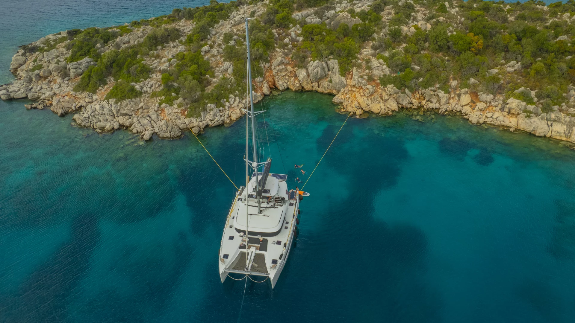 Lagoon 46 (LUXURY Equipped, SKIPPERED only) (ASTRAEUS)  - 15
