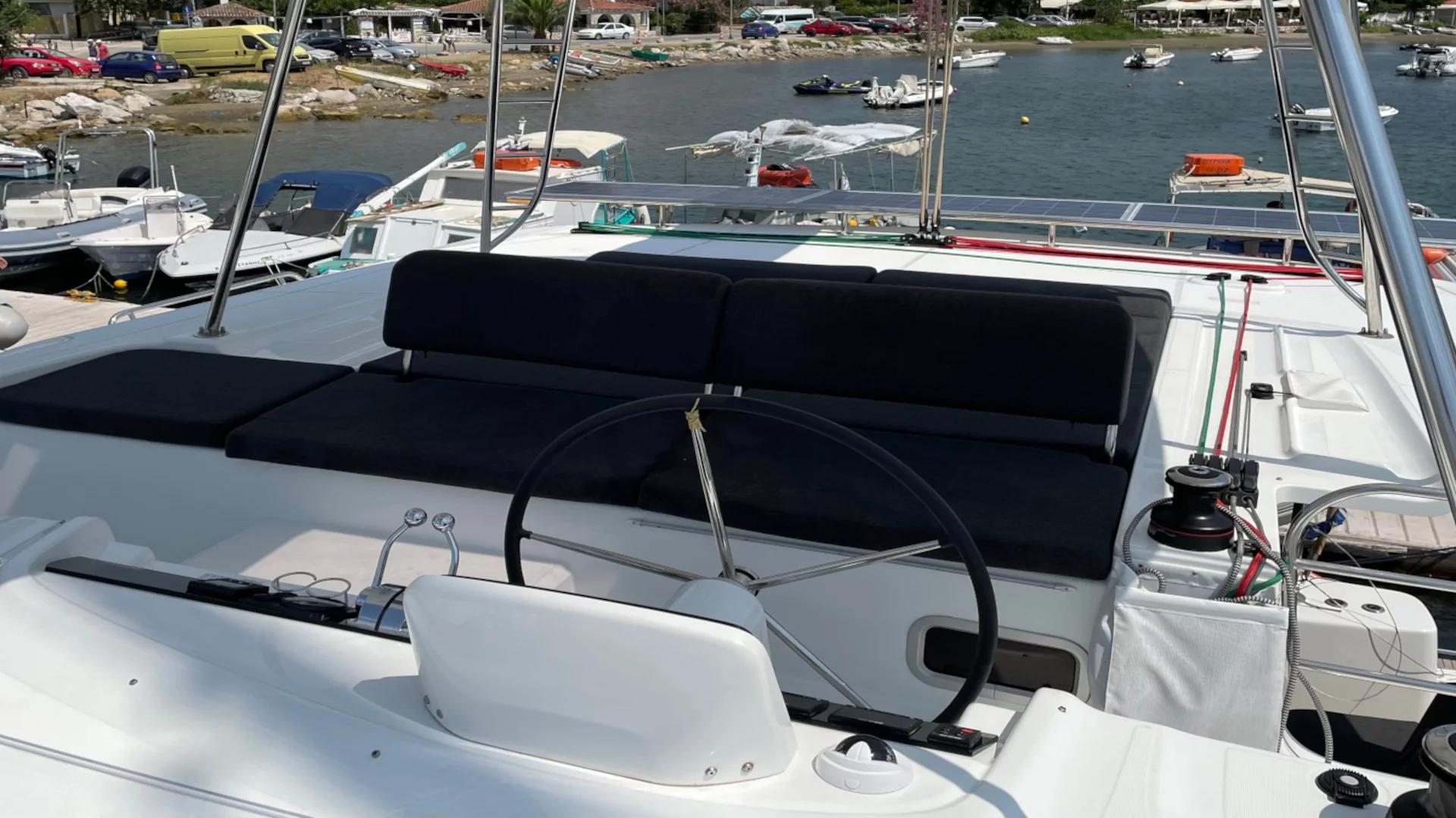 Lagoon 46 (AC, Gen, Watermaker) (ESPABILA, (ac, Gen, W/Maker))  - 15