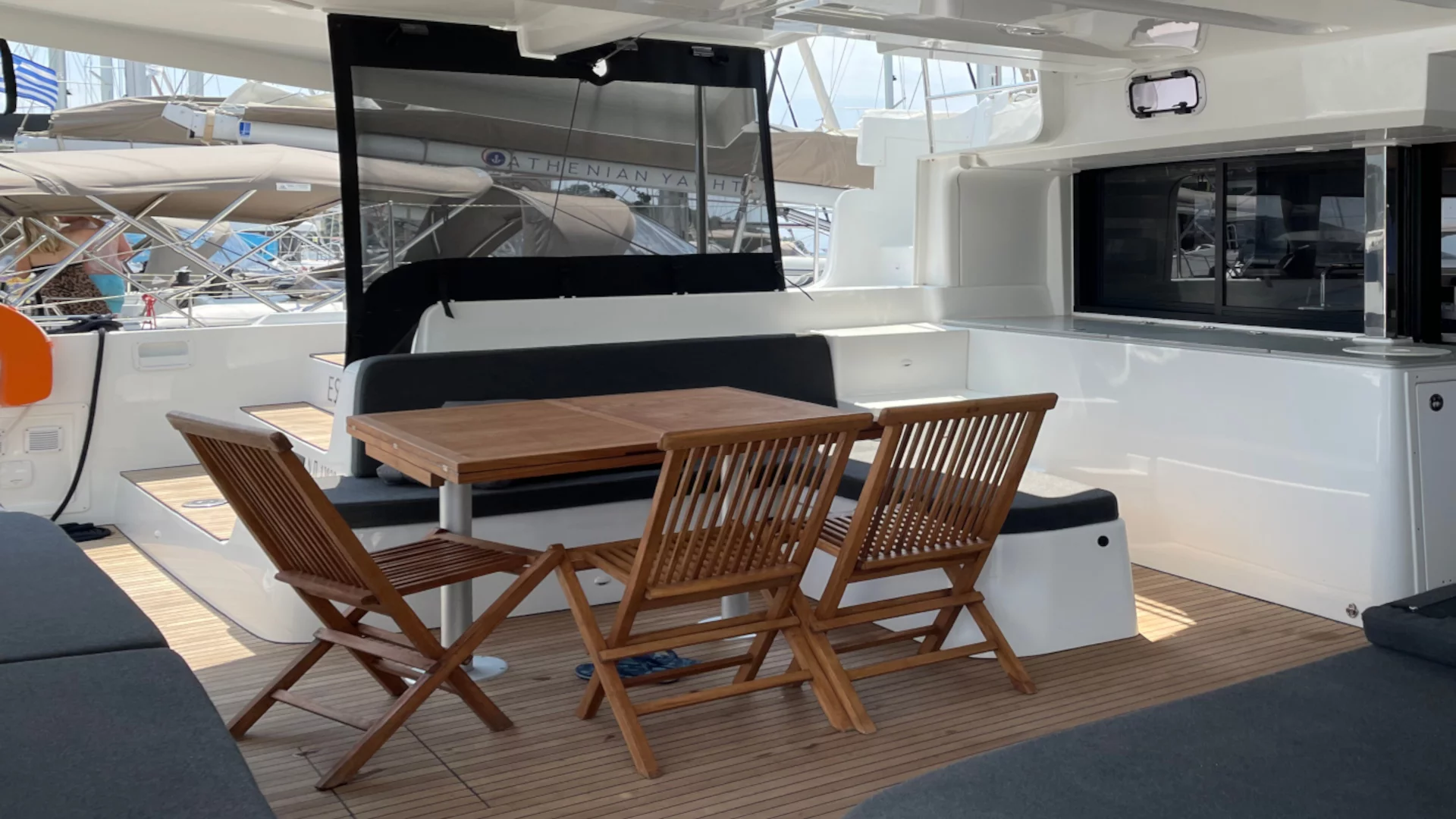 Lagoon 46 (AC, Gen, Watermaker) (ESPABILA, (ac, Gen, W/Maker))  - 12