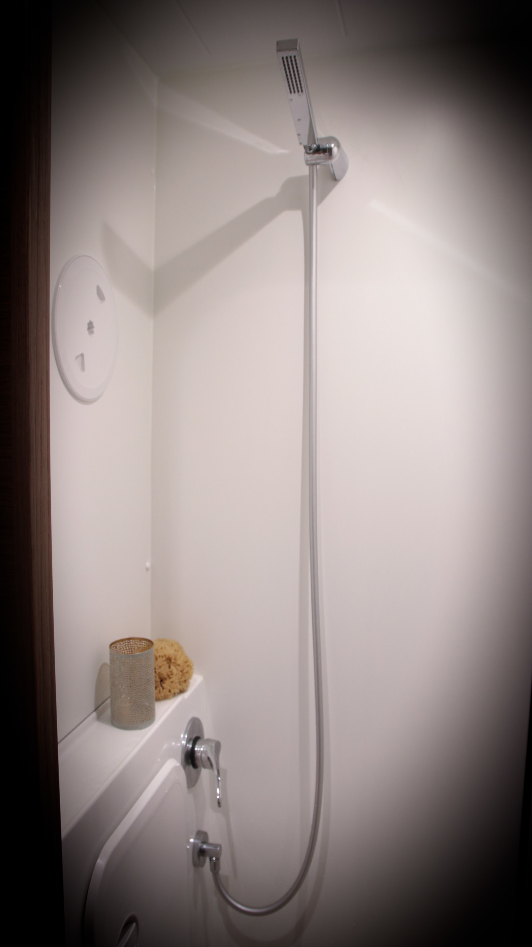 Photo #6 - Lagoon 42 (AC, Gen, Watermaker) (Kit Cat) in Athens - 16281