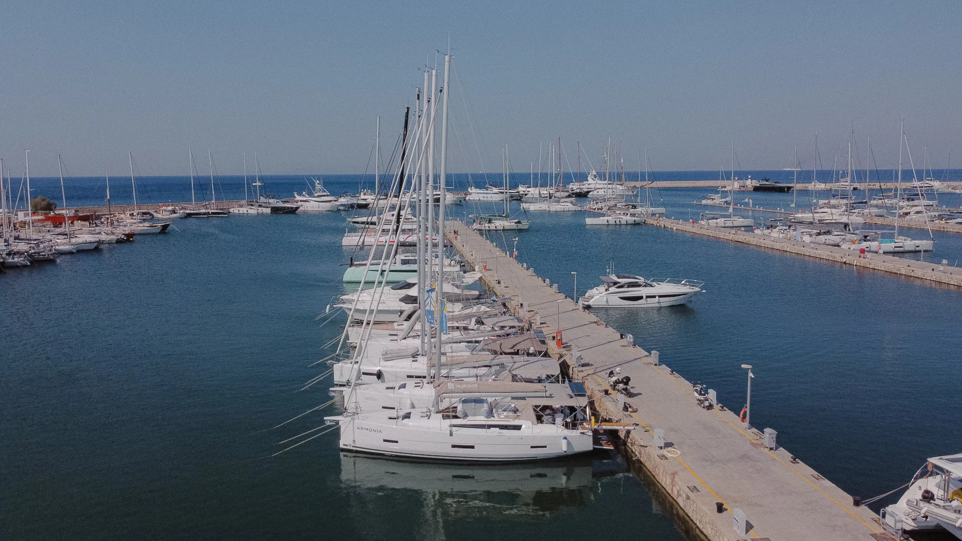 Dufour 430 (ARMONIA)  - 2