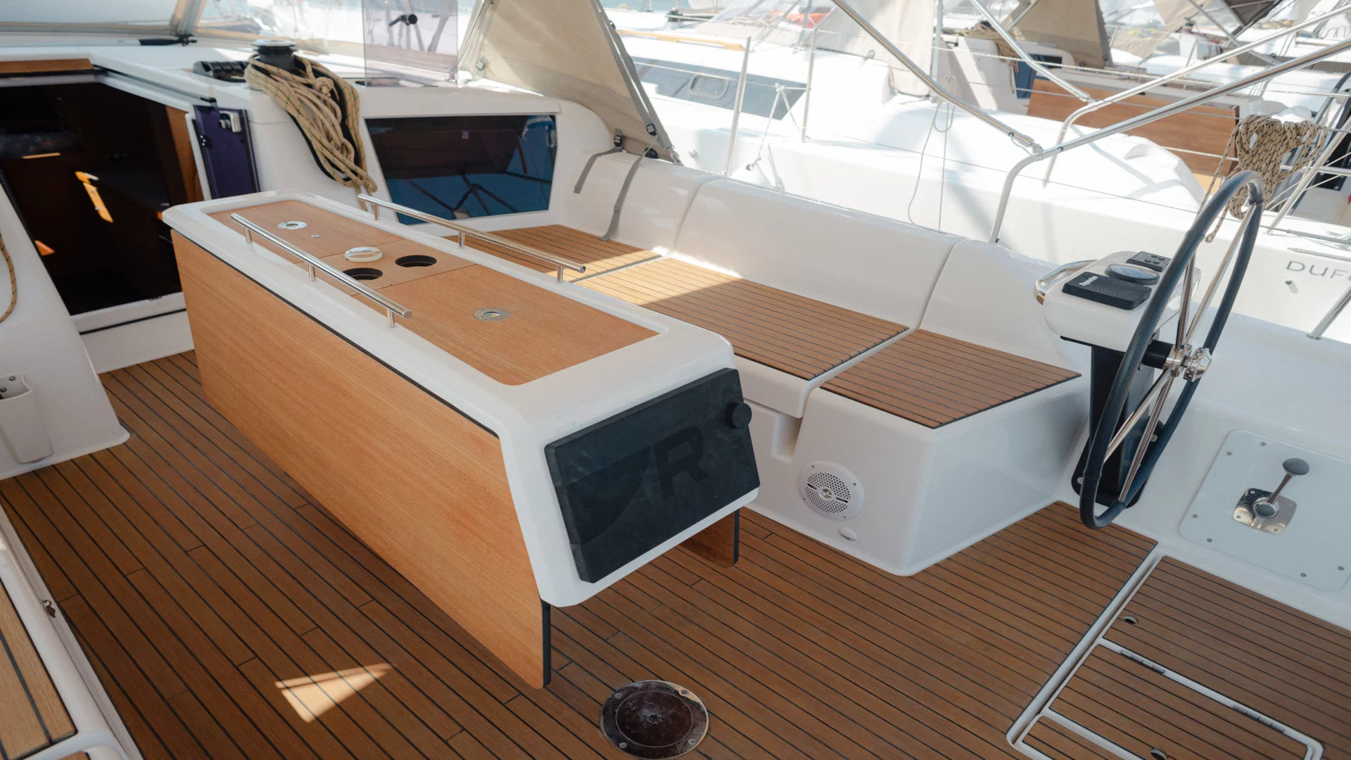 Dufour 430 (ARMONIA)  - 1