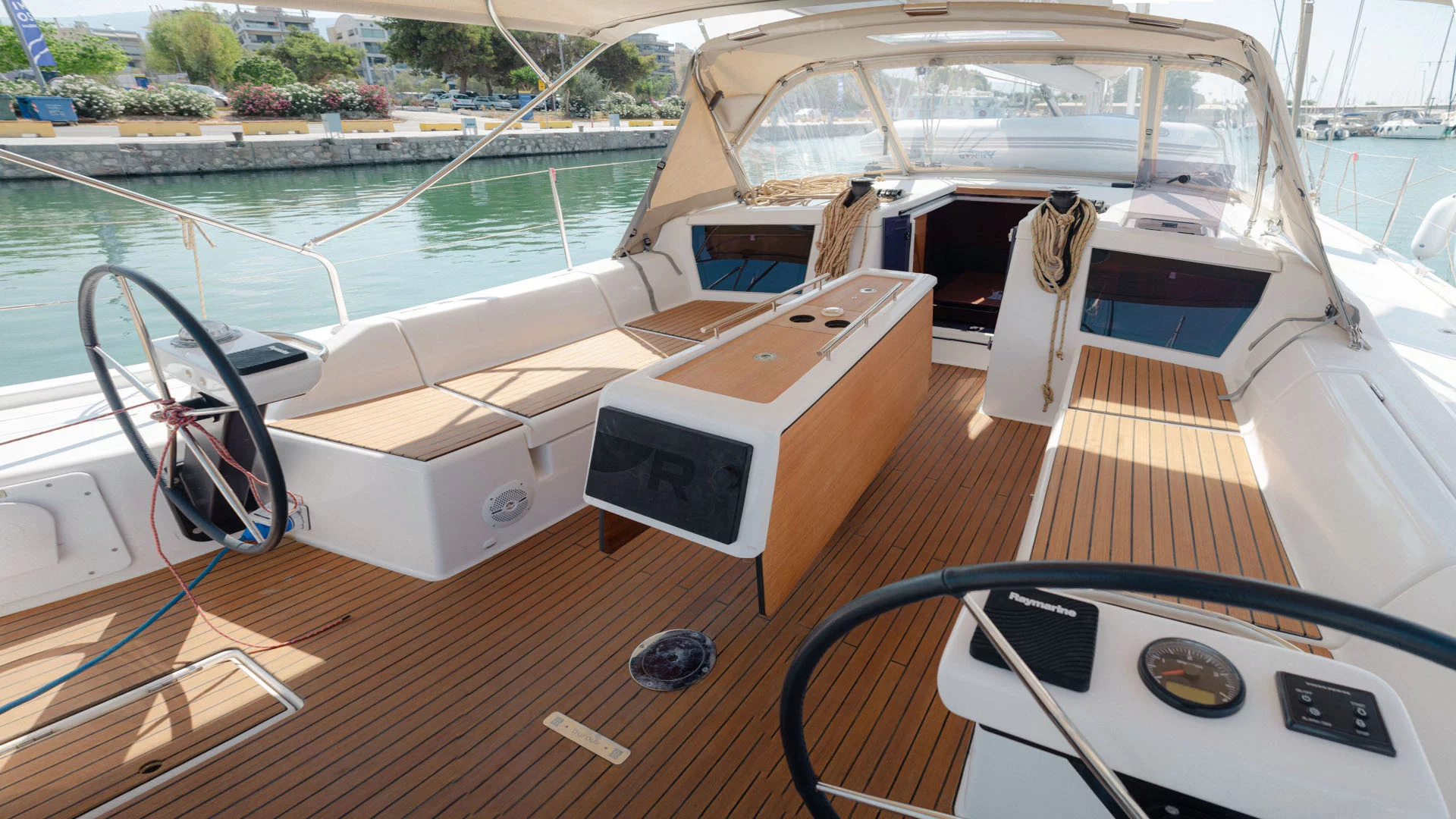 Dufour 430 (ARMONIA)  - 4