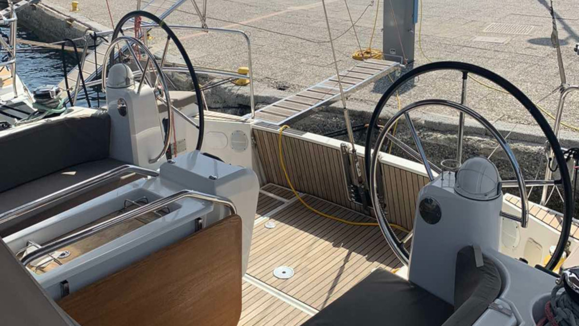 Photo #17 - Sun Odyssey 519 (, Gen) (AURORA) in Athen - 8702