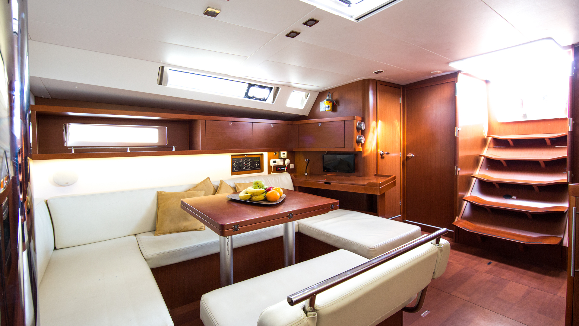 Photo #7 - Oceanis 45 (DAEDALUS) in Skiathos - 8701