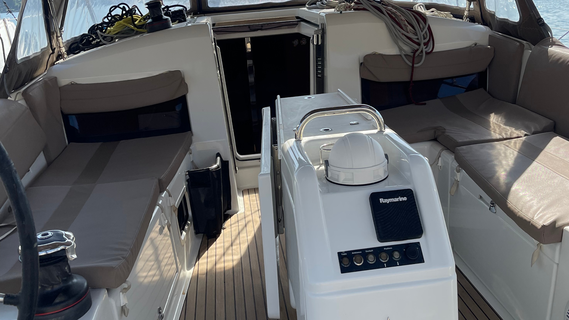 Photo #18 - Sun Odyssey 440 (possible to be converted to 3 cabins) (OLYMPIA) en Skiathos - 18576