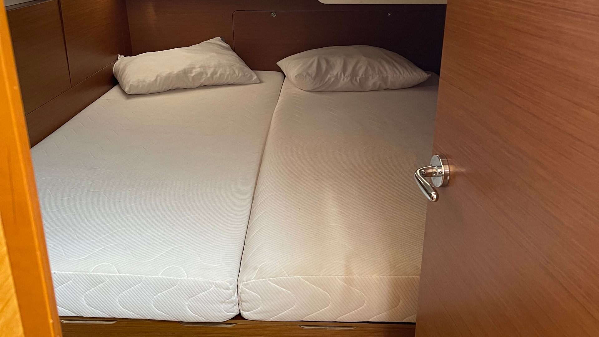 Photo #16 - Sun Odyssey 440 (possible to be converted to 3 cabins) (OLYMPIA) en Skiathos - 18576