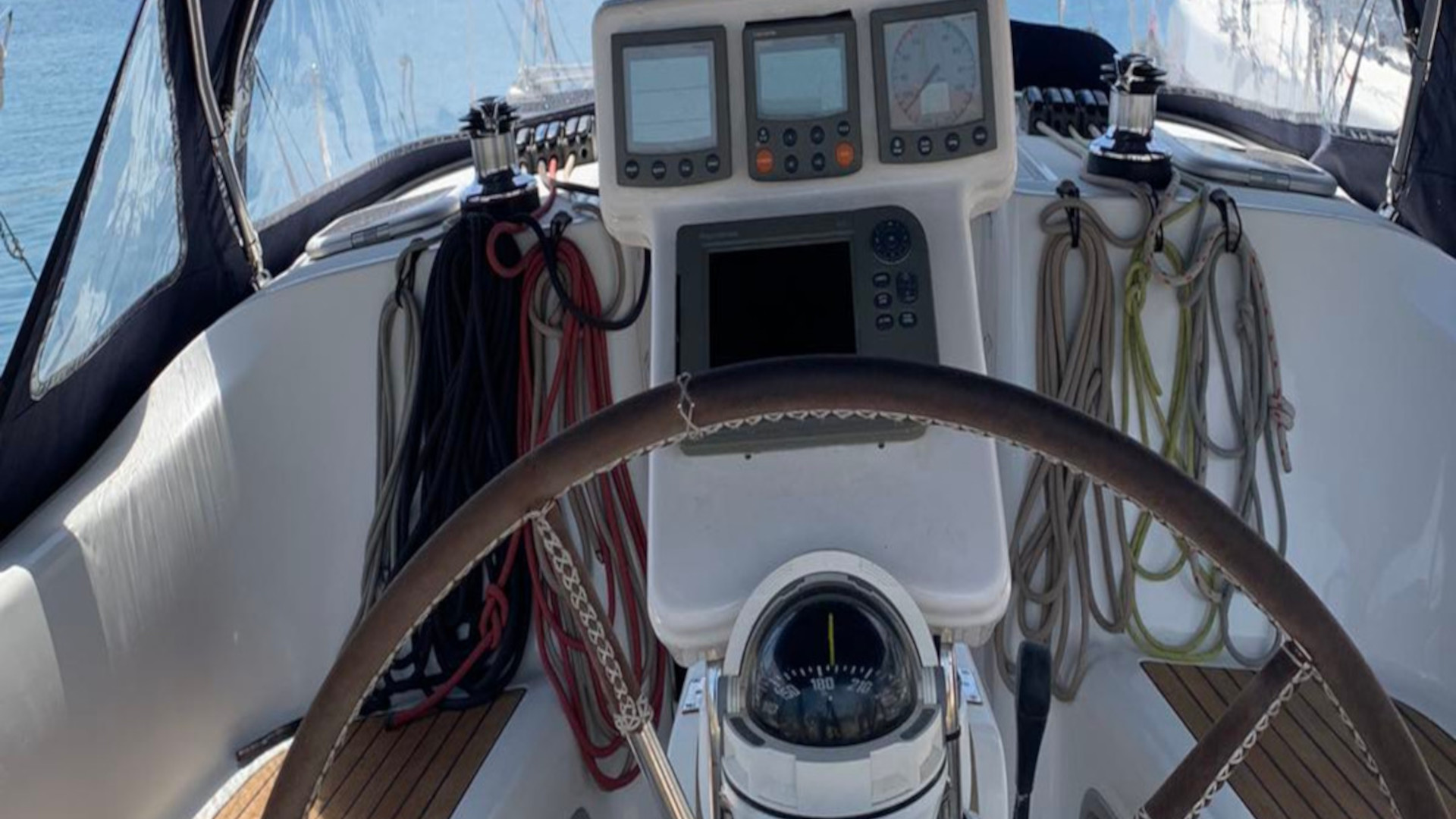 Photo #6 - Oceanis 343 (PANORAMA) in Skiathos - 8705