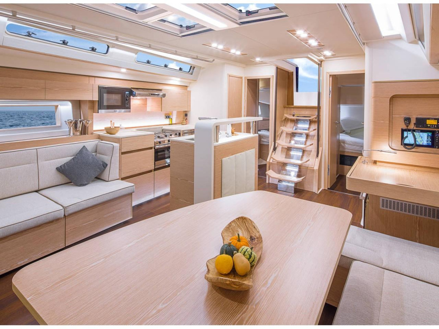 Interior image - 1