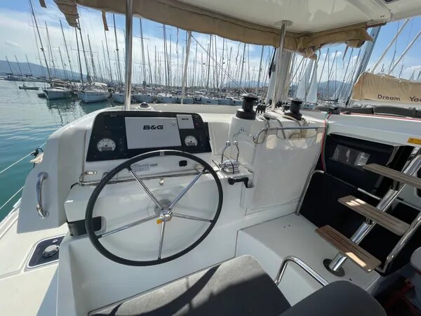 Photo #3 - Lagoon 42 (Art of Liberty) in Rhodos - 24875
