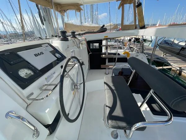 Photo #9 - Lagoon 42 (Art of Liberty) in Rhodos - 24875