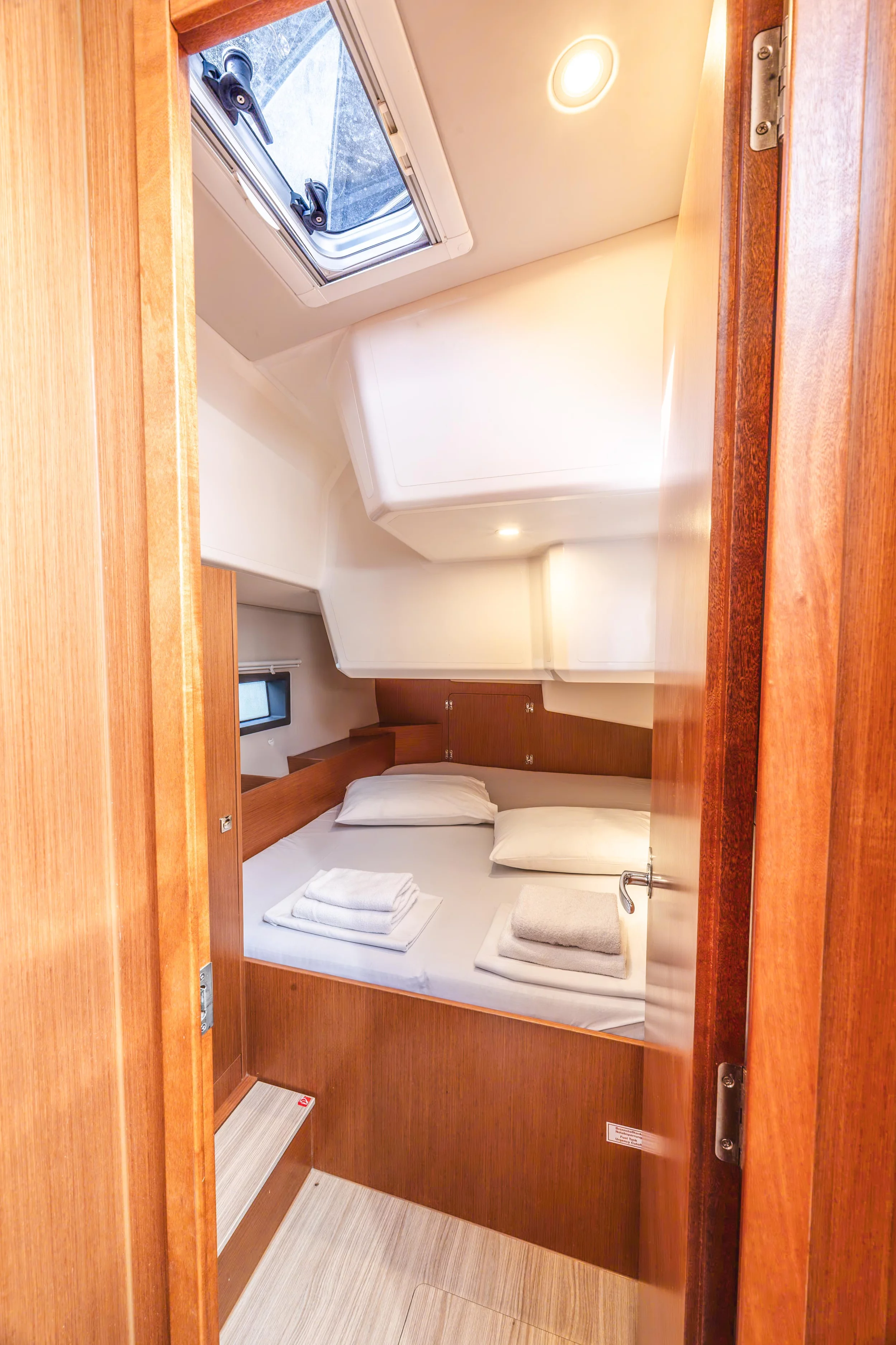 Bavaria C42 (Arian)  - 6