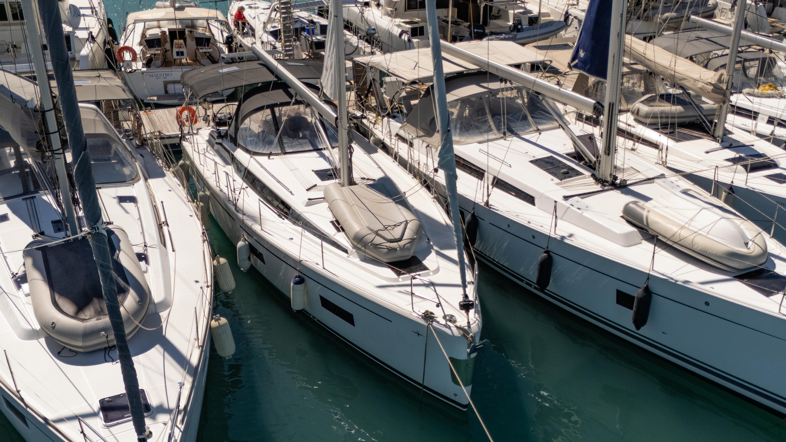 Photo #3 - Bavaria C42 (Arian) en Lefkada - 21357