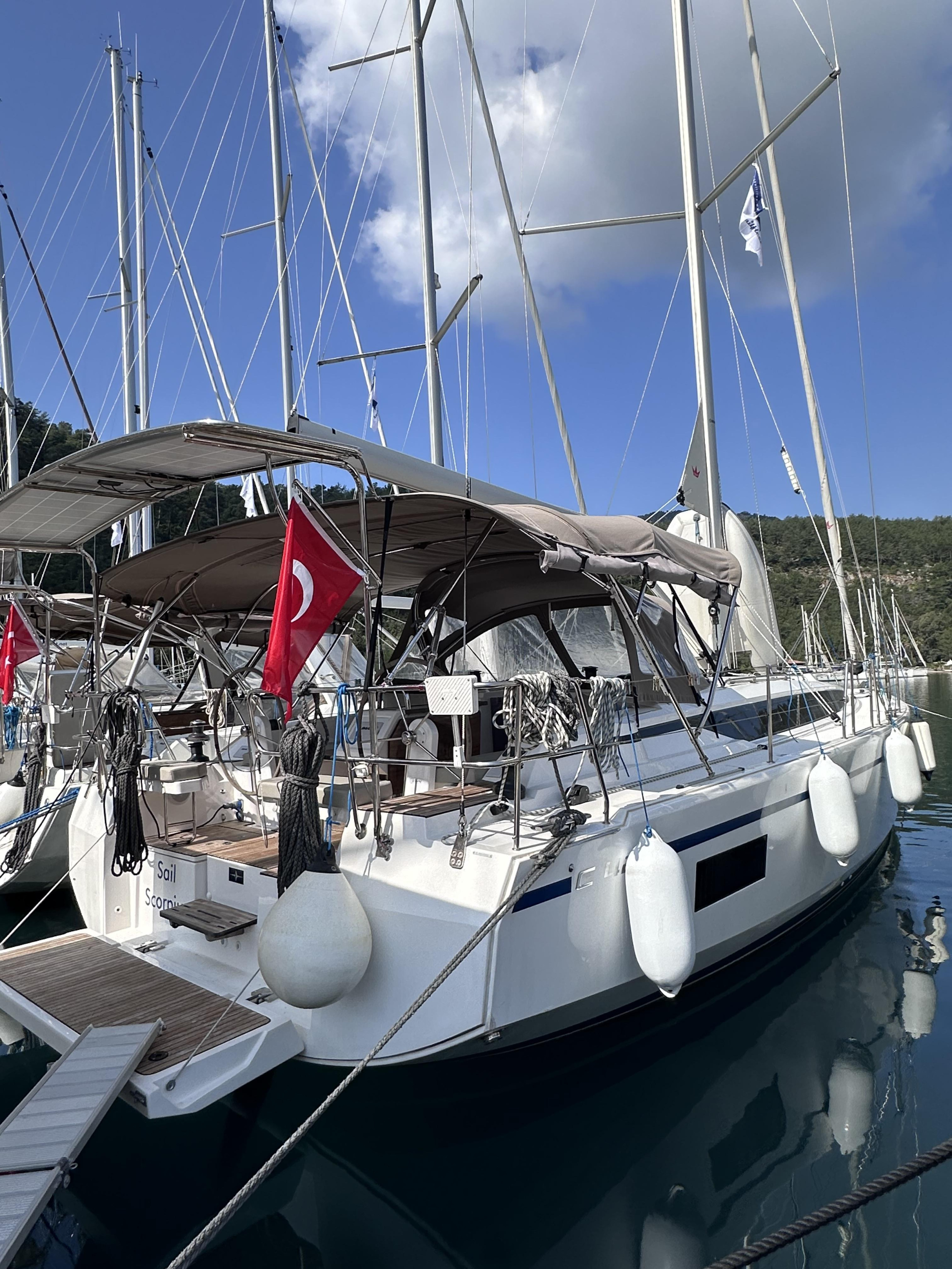 Photo #5 - Bavaria C42 (Sail Scorpius) en Orhaniye - 23452