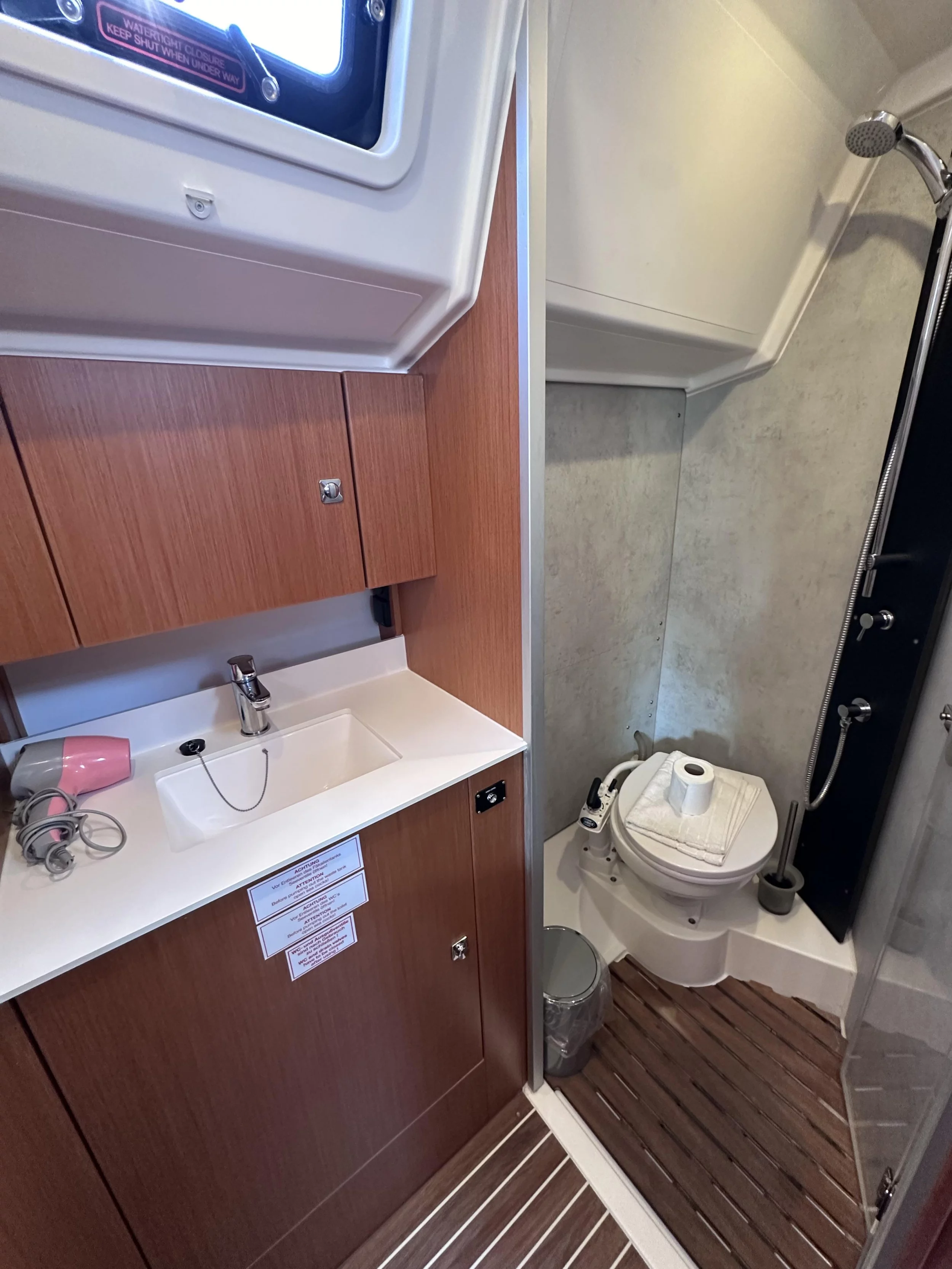 Bavaria C42 (Sail Scorpius)  - 7