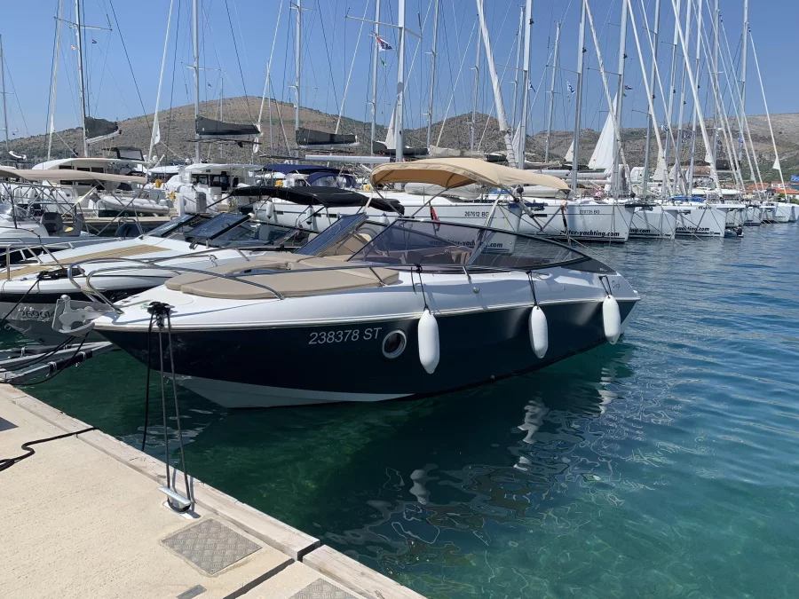 Sessa Marine S26 (Sessa S26)  - 19