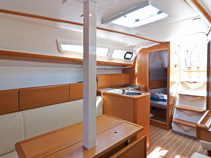 Photo #10 - Sun Odyssey 33i (Buena Suerte) in Split - 10581