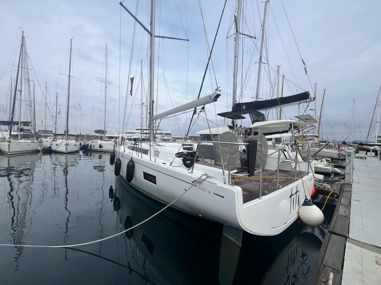 Photo #9 - First 44 (TITI) in Lavrion - 22916