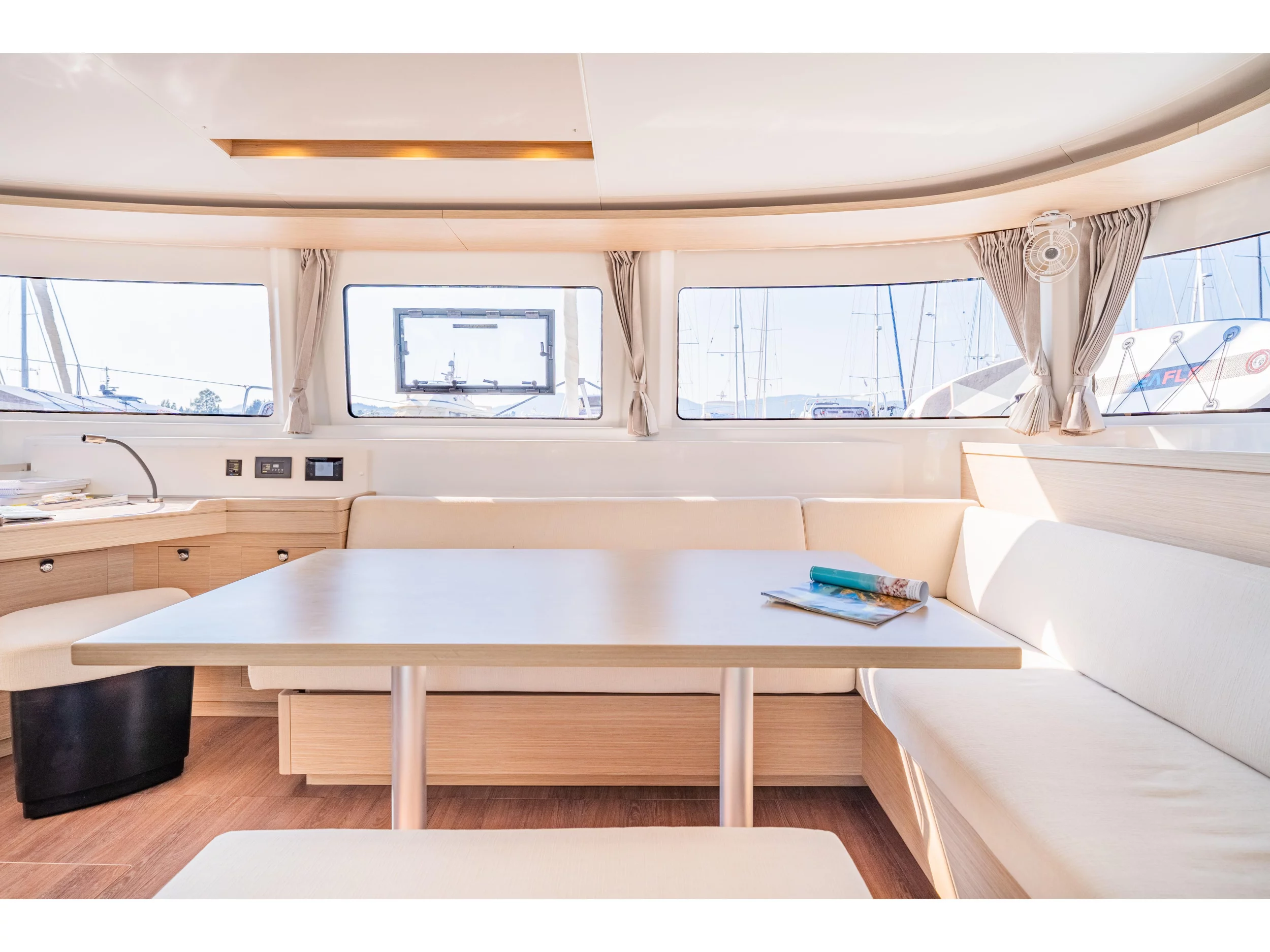 Lagoon 46 (Enjoy) Interior image - 1