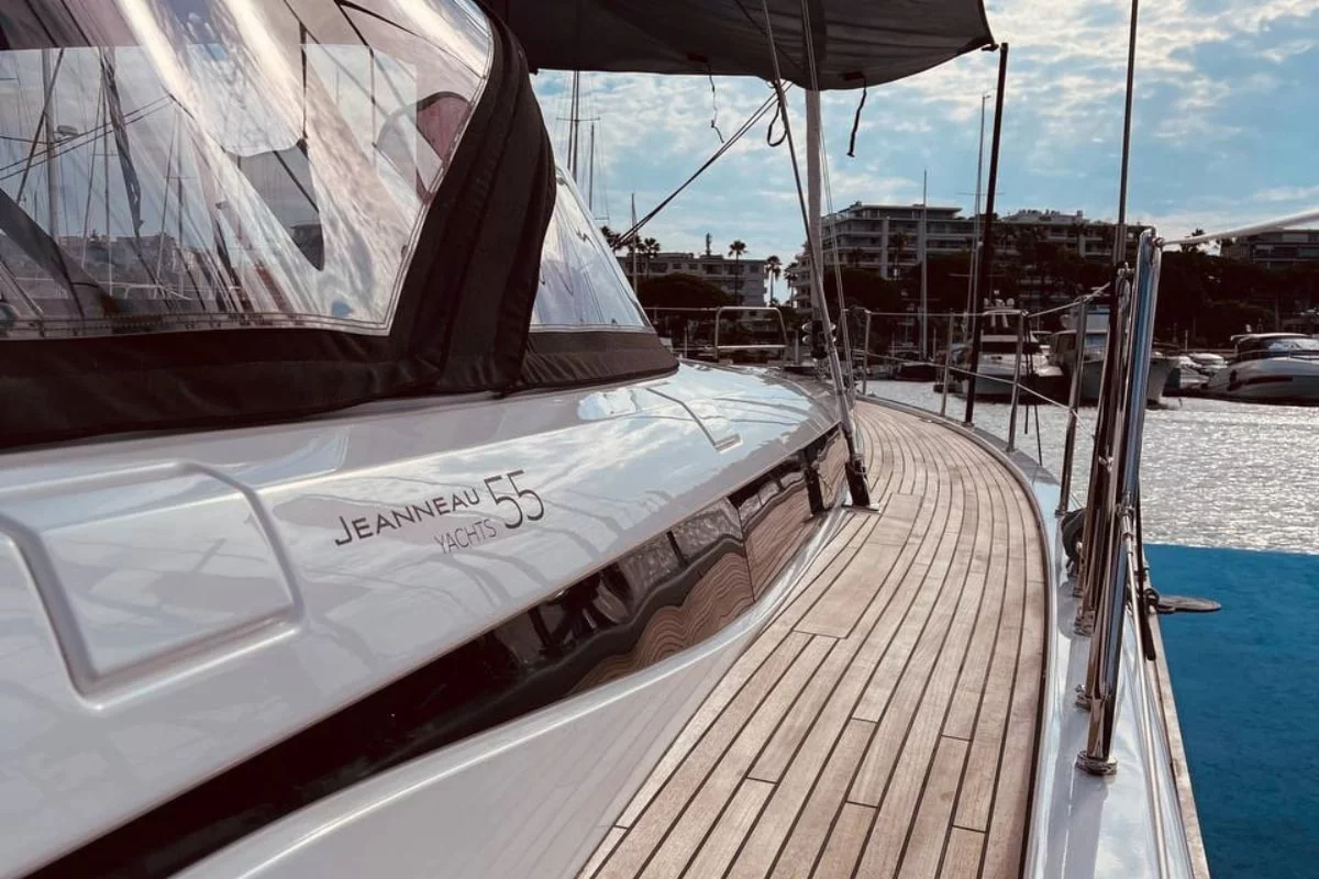 Jeanneau 55 (Marina)  - 16
