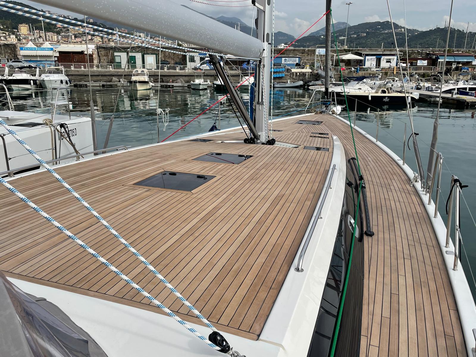 Photo #33 - D&D Kufner 54 Exclusive (Six on the Sea) in Salerno - 22806