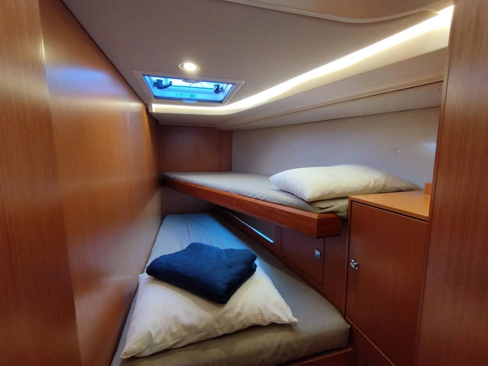 Bavaria C45 (CARPE DIEM with)  - 5
