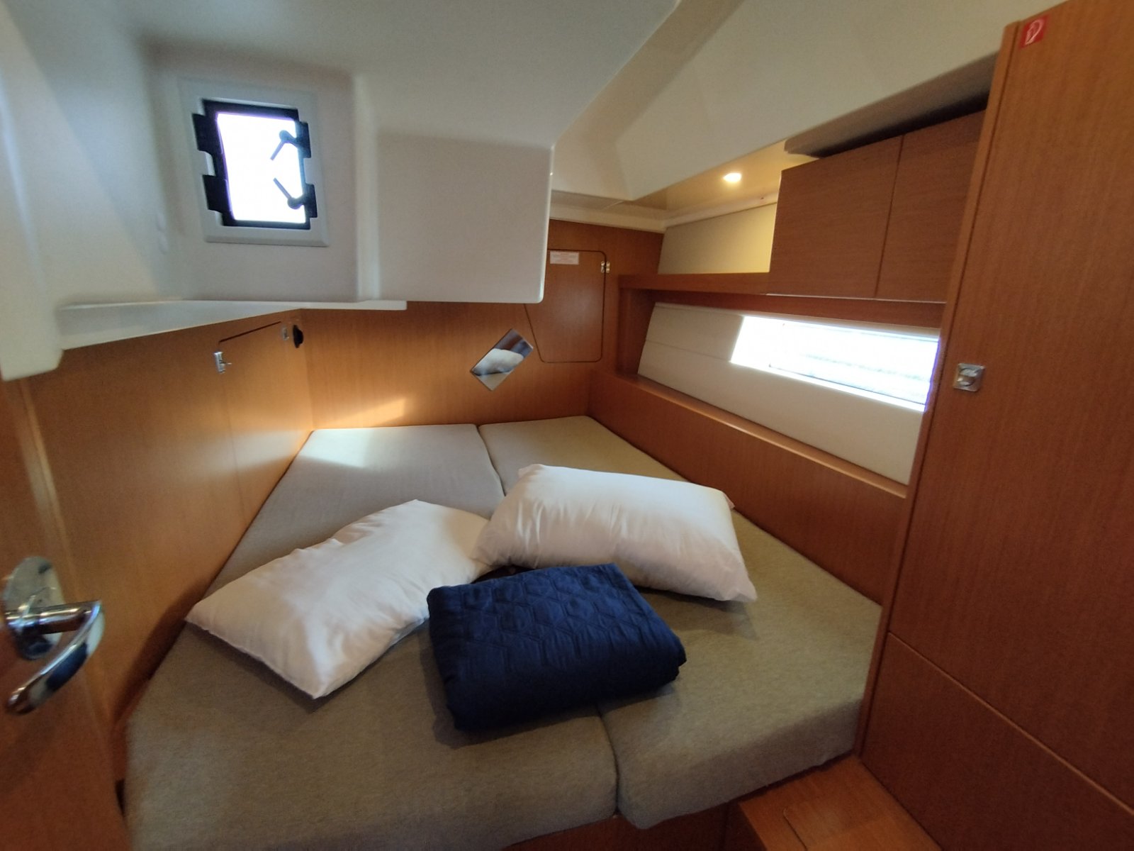 Photo #11 - Bavaria C45 (CARPE DIEM with) in Lefkada - 24966